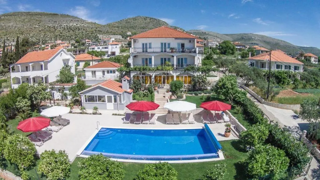 Apartment Soric Trogir 0*,
