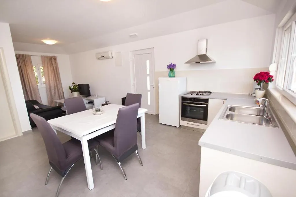 Apartment Soric Trogir 0*,